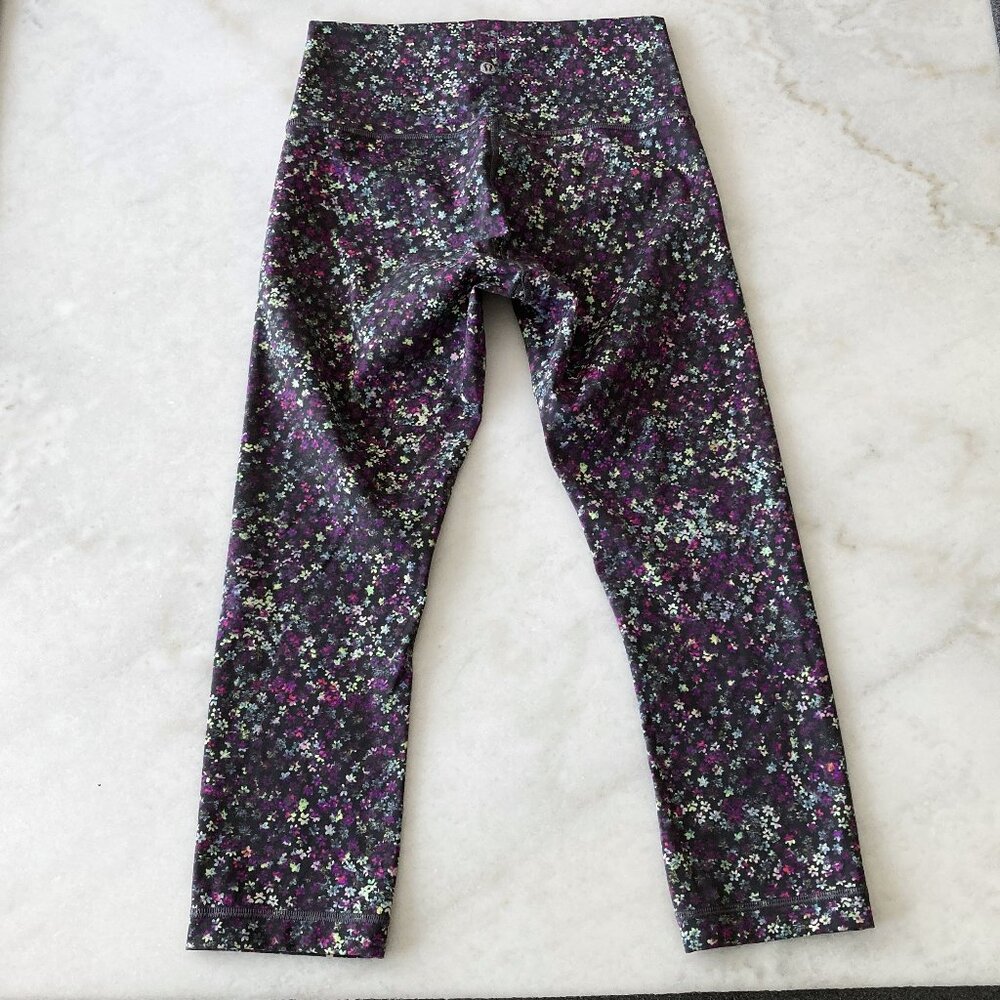 Lululemon Wunder Under High Rise Crop 21" leggings / crops / capris floral print